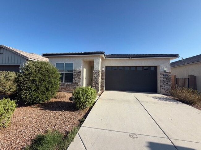 Photo - 40916 W Shaver Dr