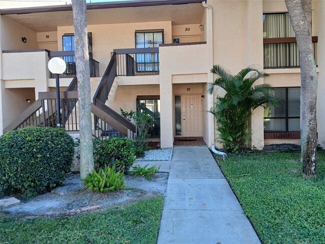 Photo - 2339 SW 15th St Unidad 19