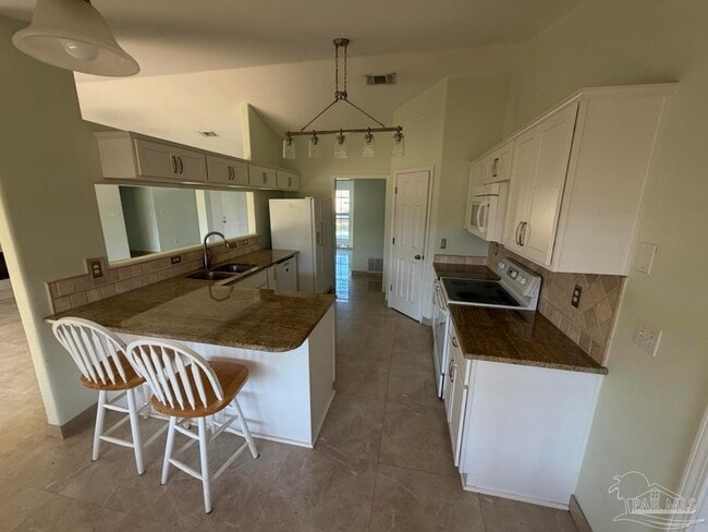 Photo - 10 Arapaho Dr