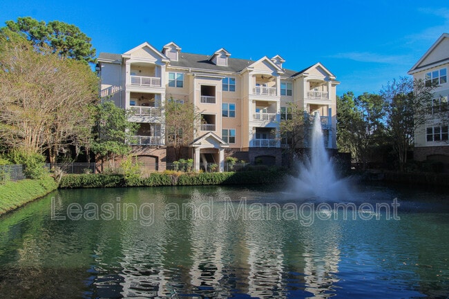 Building Photo - 2244 Ashley Crossing Dr Unit 523