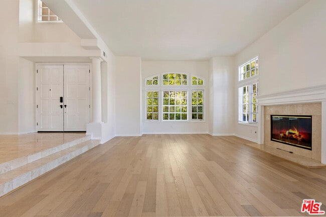 Photo - 3767 Paseo Primario