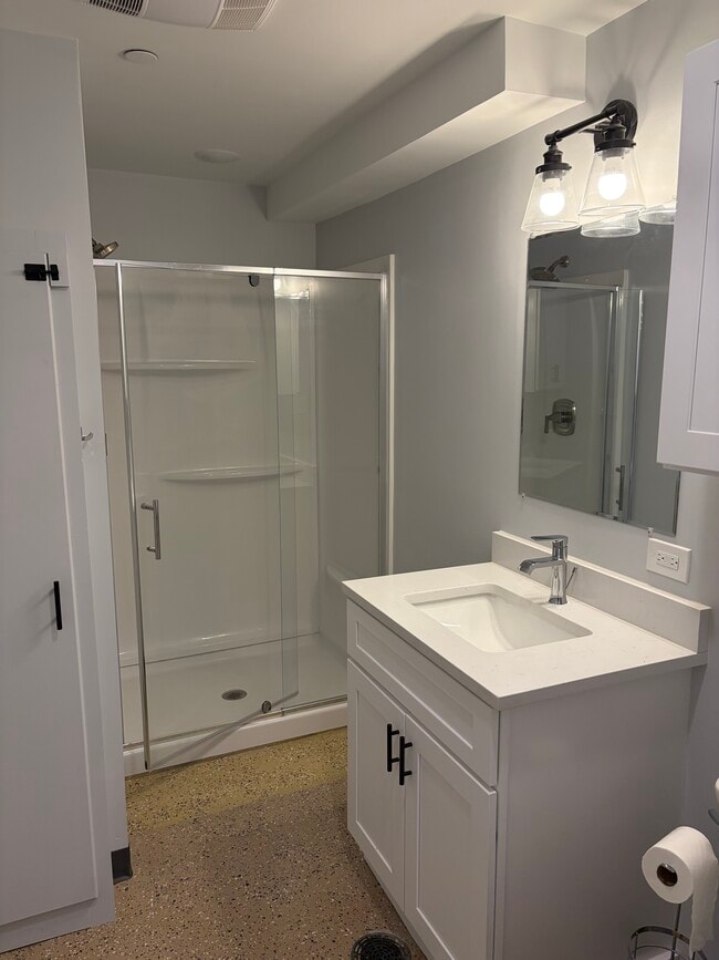 Photo - 1026 S State St