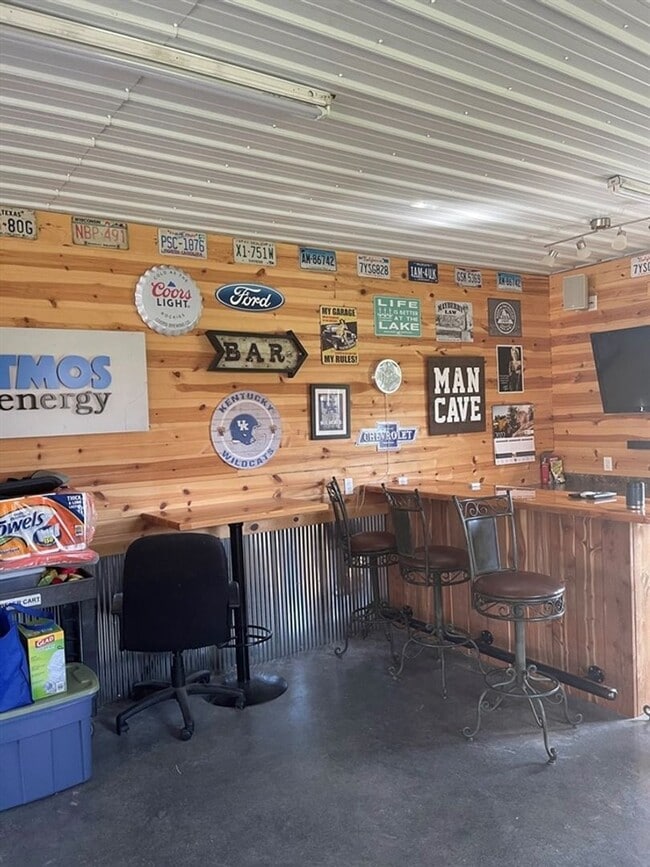 Photo - Beautiful 3 bedroom one bath home!