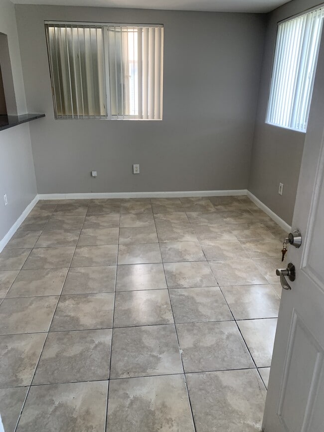 Photo - 1036 SW 3rd St