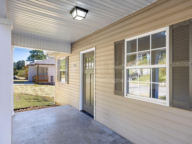 Photo - 5350 Slayton Ave