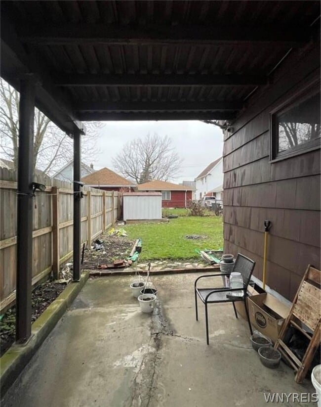 Photo - 226 Longnecker St