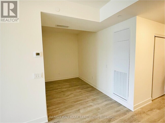 Photo - 185 Deerfield Rd Unité 912