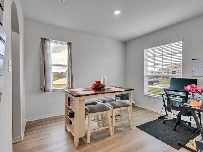 Photo - 2123 Mule Ridge Dr