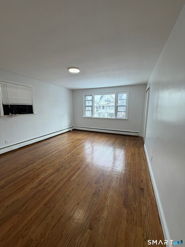 Photo - 582 Capitol Ave Unit 2