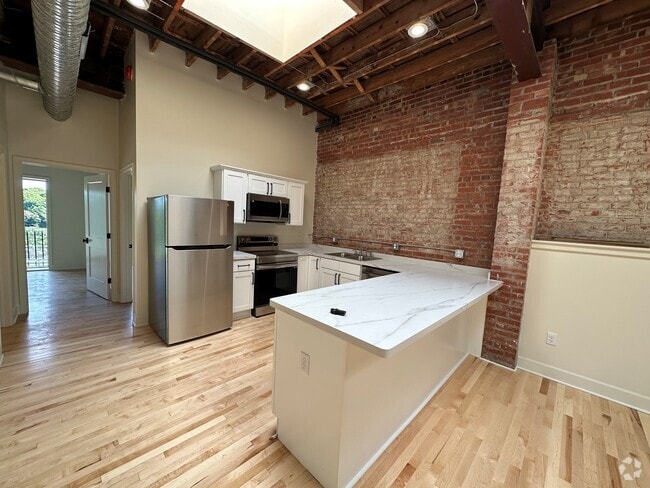 Building Photo - 4 Lock St Unit B Rental