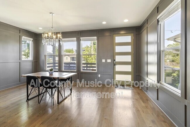 Photo - 1507B 14th Ave N