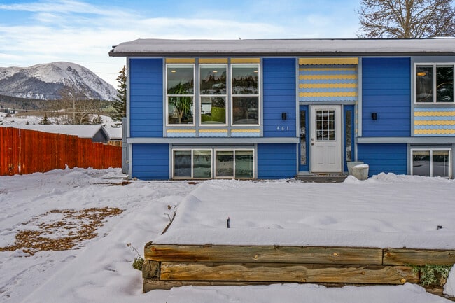 Photo - 461 Cascade Cir