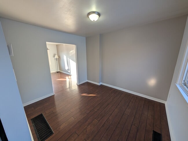 Photo - 515 Prince Albert St