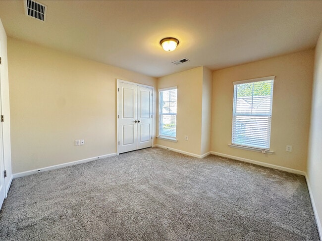 Photo - 1108 Congleton Pl