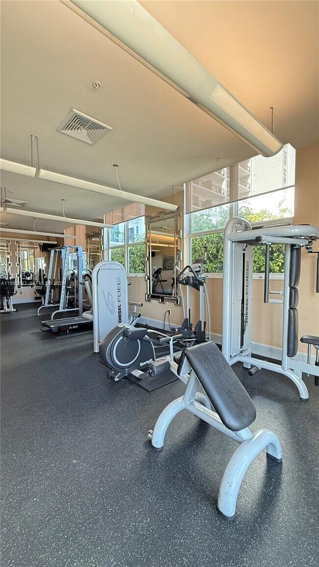 Photo - 3180 SW 22nd Terrace Unidad 207