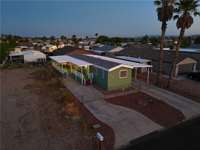 546 Roadrunner Dr