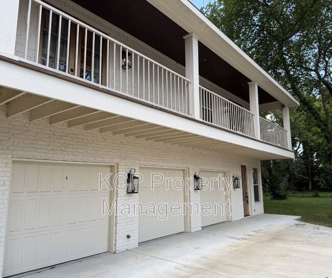 Building Photo - 1813 Garland Ave