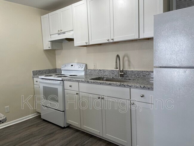 611 W Ocean View Ave Unit 5