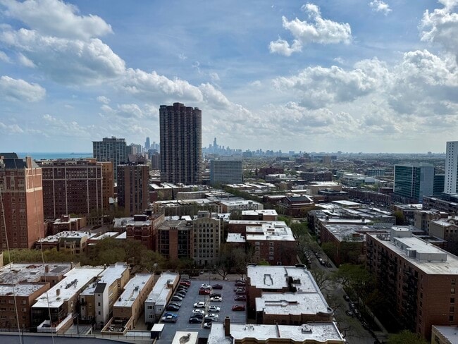 Photo - 655 W Irving Park Rd Unit 2313