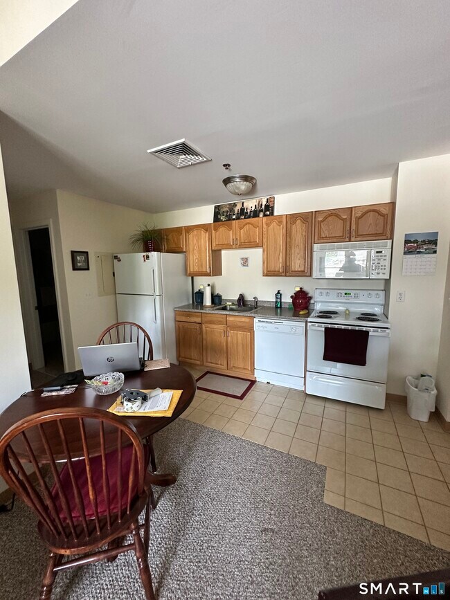 Photo - 179 Main St Unit A