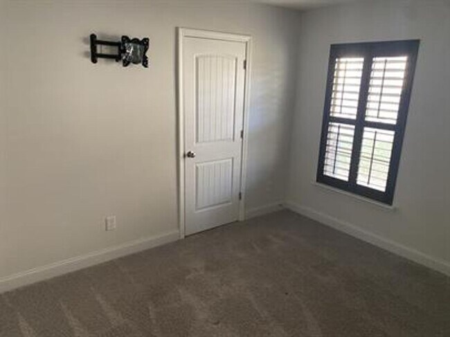 Photo - Must See South Huntsville Home!