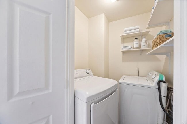Photo - 132 Morris St