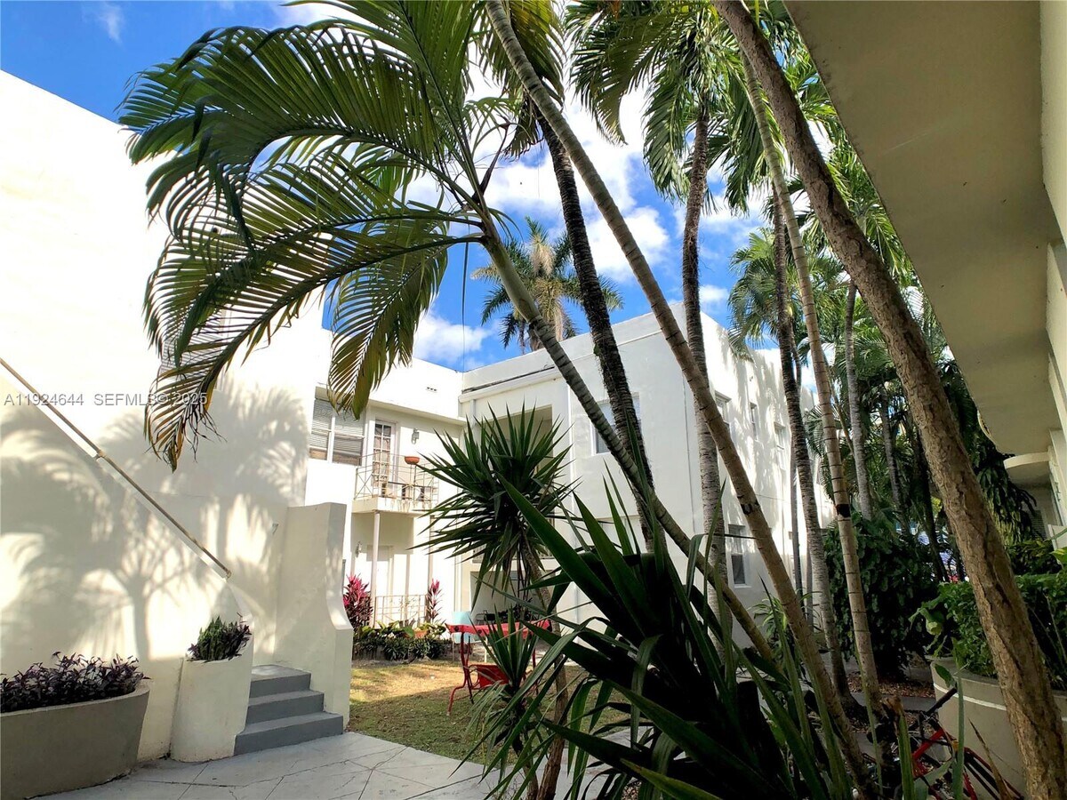 Photo - 1030 Jefferson Ave Unit 11