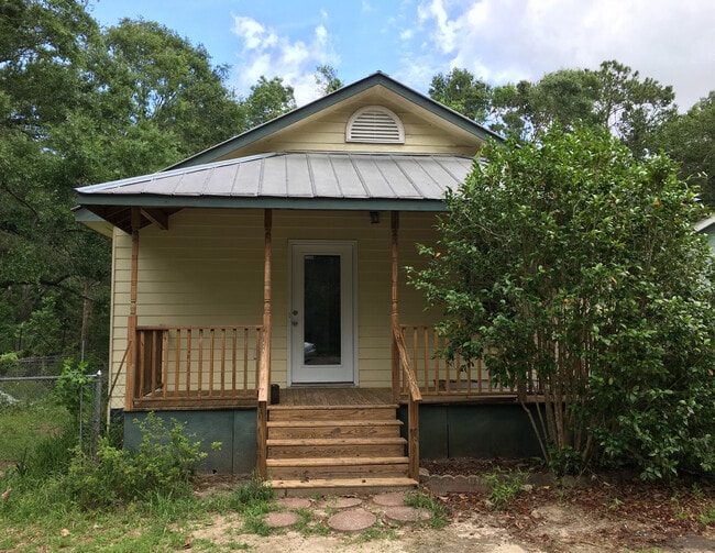 Building Photo - 2608 Old Spanish Trail Unit A