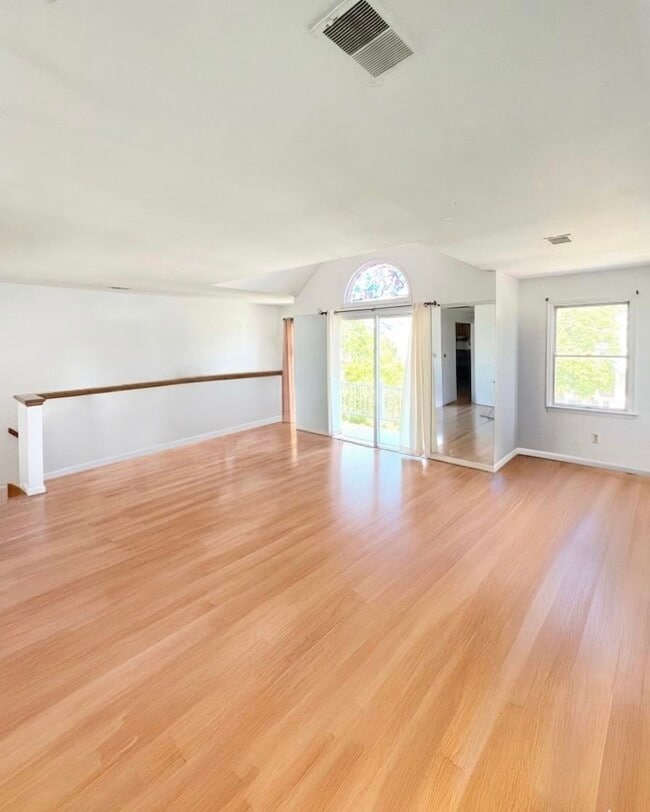 Photo - 85 Grieco Dr