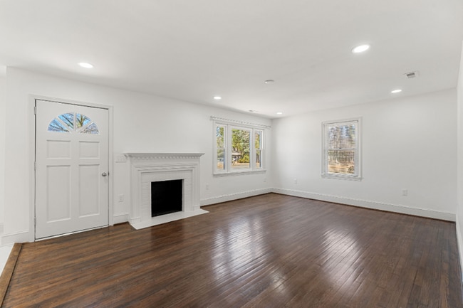 Photo - 4333 Charleston Dr