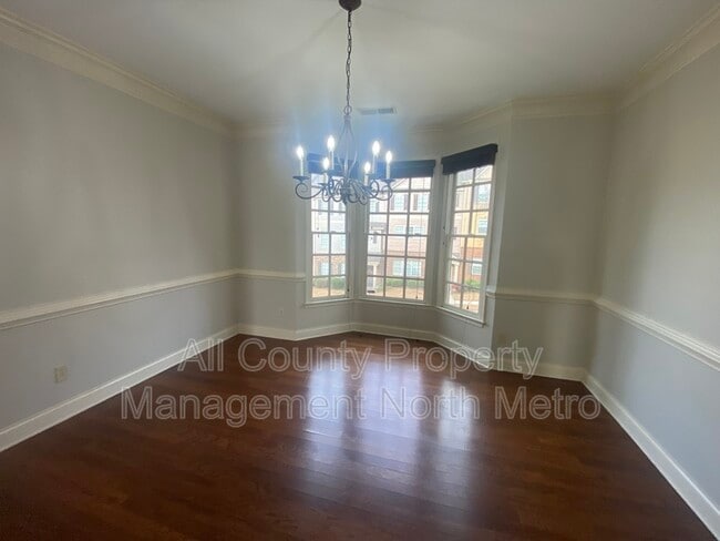 Photo - 3911 High Dove Way SW