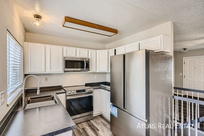 Photo - 6948 Fountain Ridge Cir