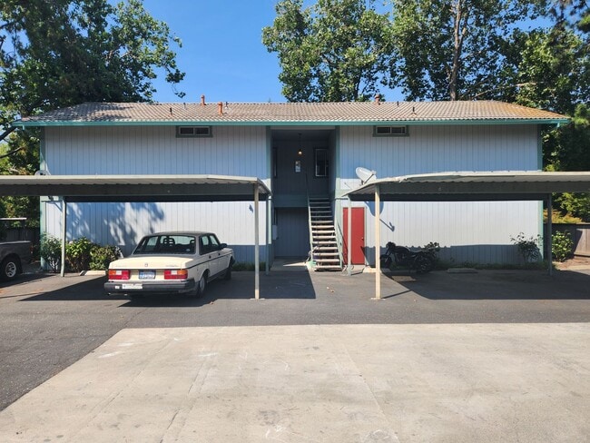 Photo - 828 Carlita Cir Unit A