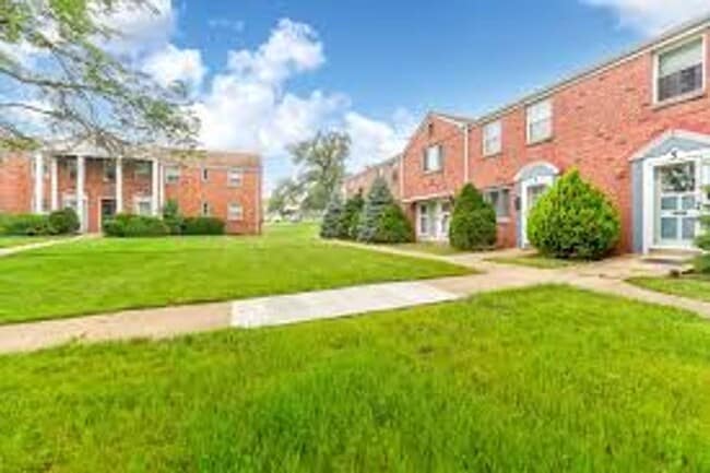 Photo - North Ave Apartments