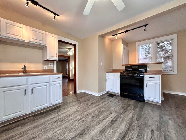 Photo - 2 Bedroom 2 Bath Home in Eastown!