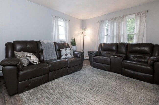 Living room - 3 Ora Murphy Ct Unit 3 Ora Murphy Ct. Right