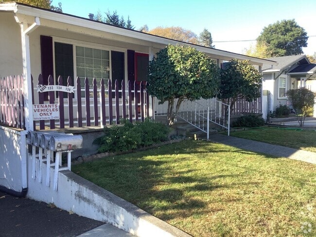 Building Photo - Roberts Unit 130 Rental