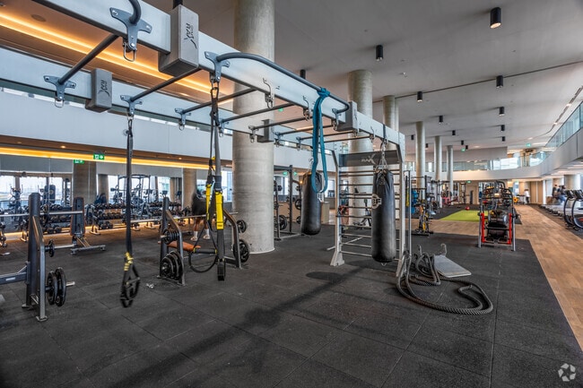 Salle de sport - 185 Millway Ave, Vaughan, ON L4K 0L2, Canada