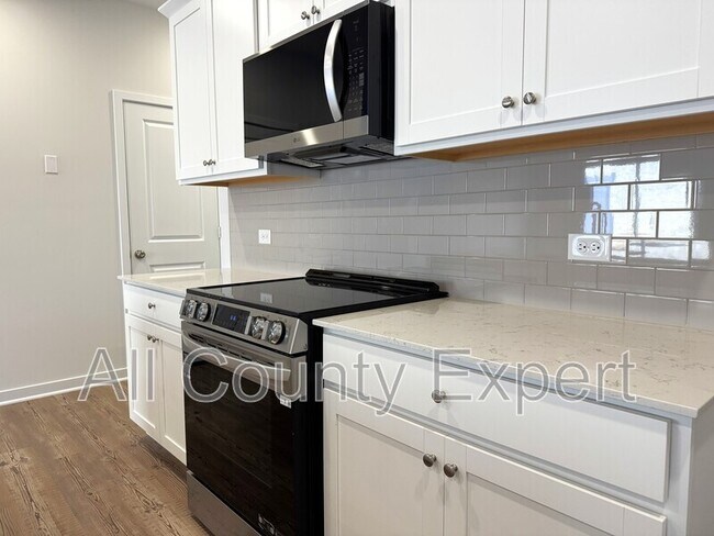 Photo - 7289 Mulberry St