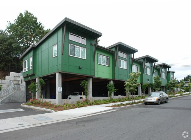 Broadway Vantage Apartments