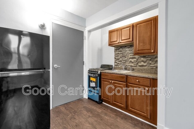 Photo - 870 Lafayette Ave Unidad 304