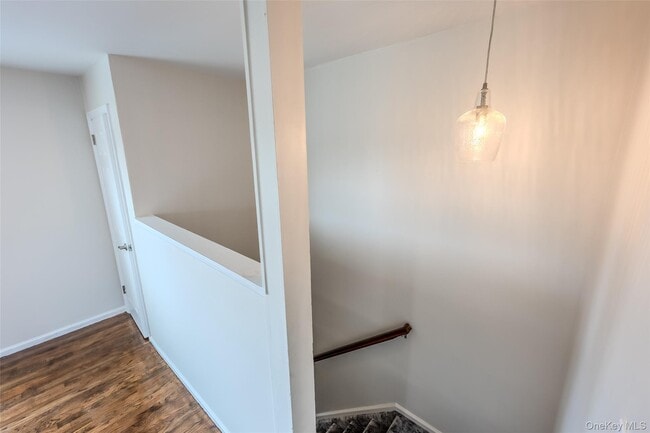 Photo - 214 Carman Ave