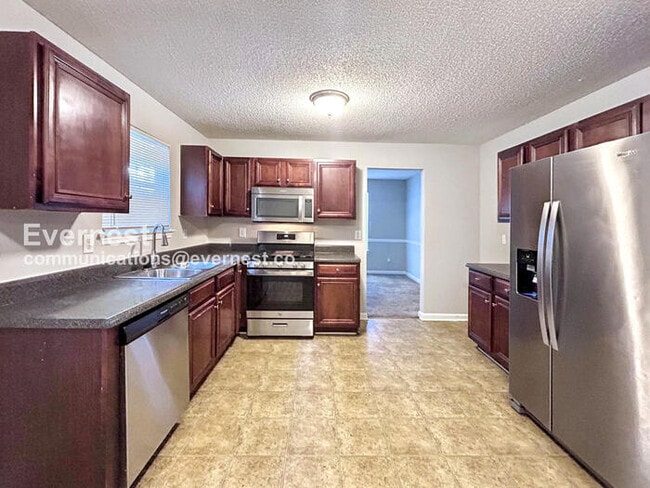 Photo - 6826 Derby Ave