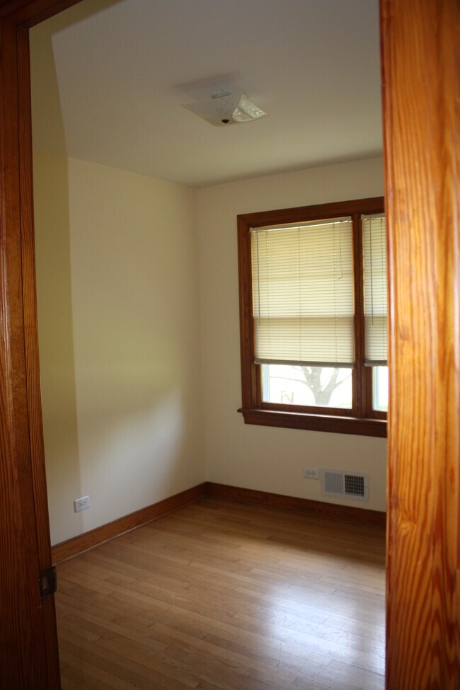 Photo - 2408 Sunset Rd