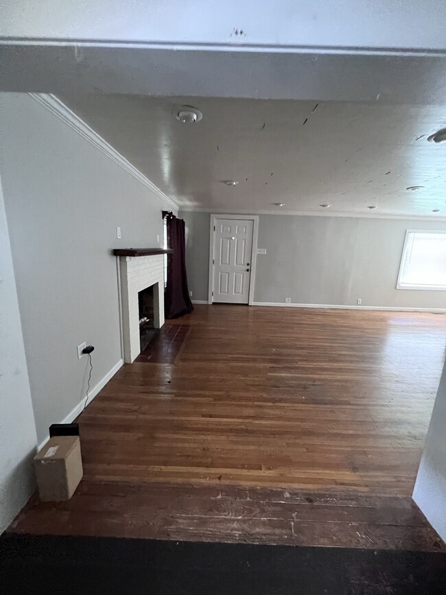 Photo - 210 Walnut St Unit 1