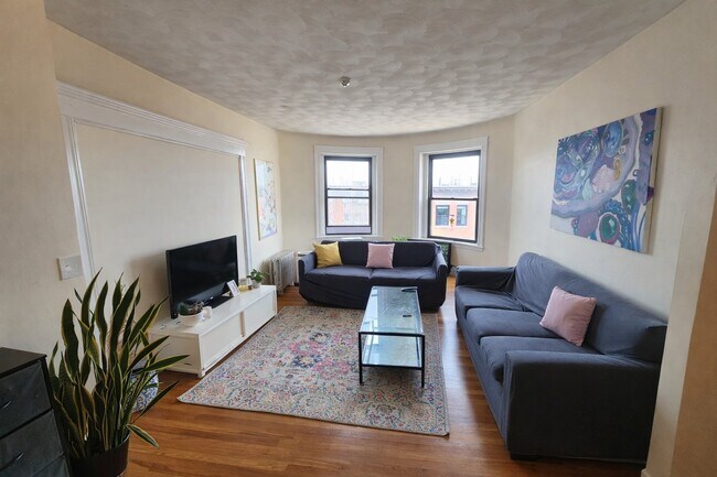 30 Claflin Rd Unit 3