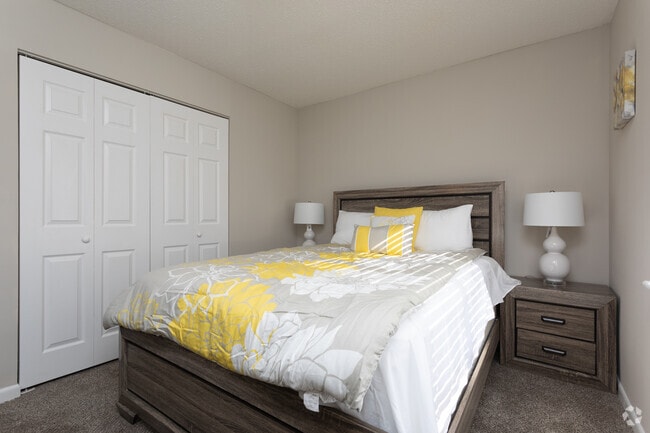 2BR, 2BA