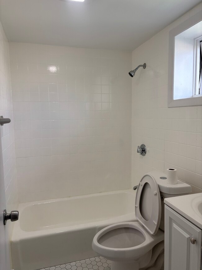 Photo - 286 Beacon St