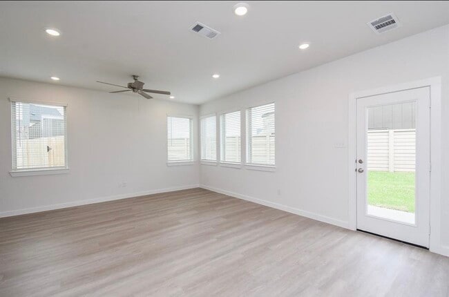 Photo - 17231 Walden Lk Ln