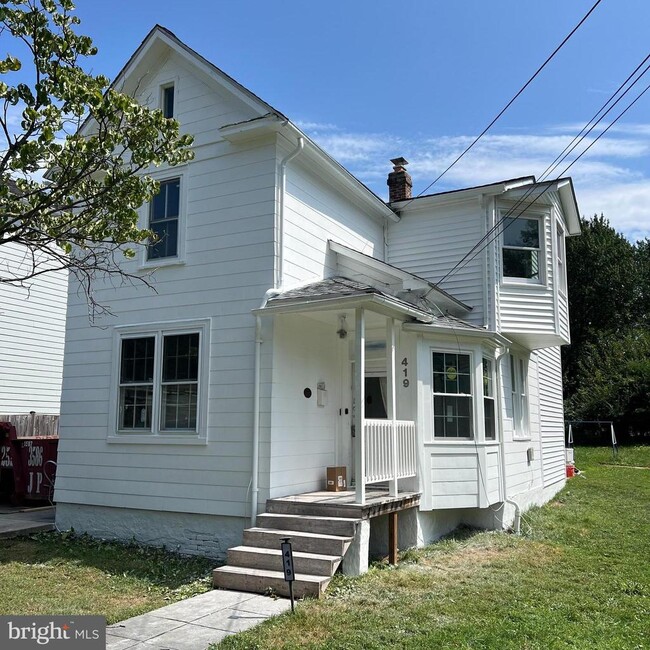 Building Photo - 419 Reading Ave Rental